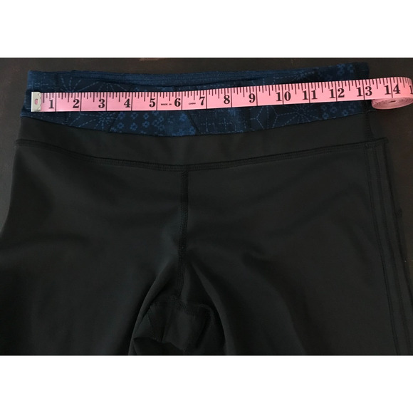 Lululemon Run Inspire Crop II Sashiko Black Fa14 Quilt 23 Leggings - Size 6 - Picture 10 of 11